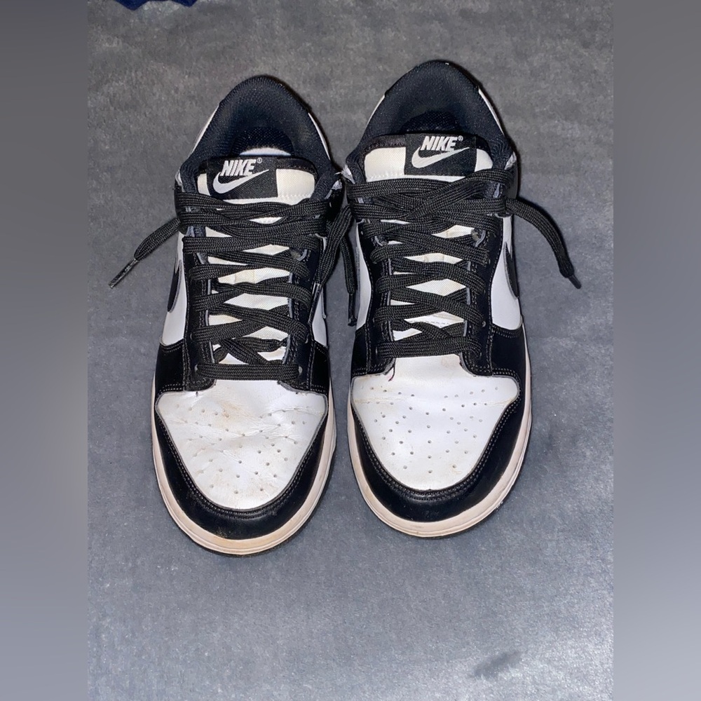 Nike women’s Dunk Low “Pandas” size 7 1/2